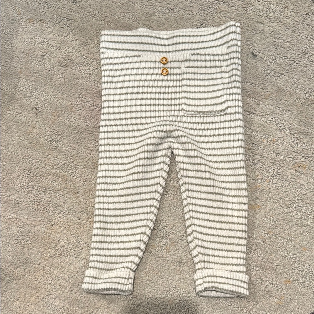 Zara White and Gray Striped Leggings with Elastic Waistband